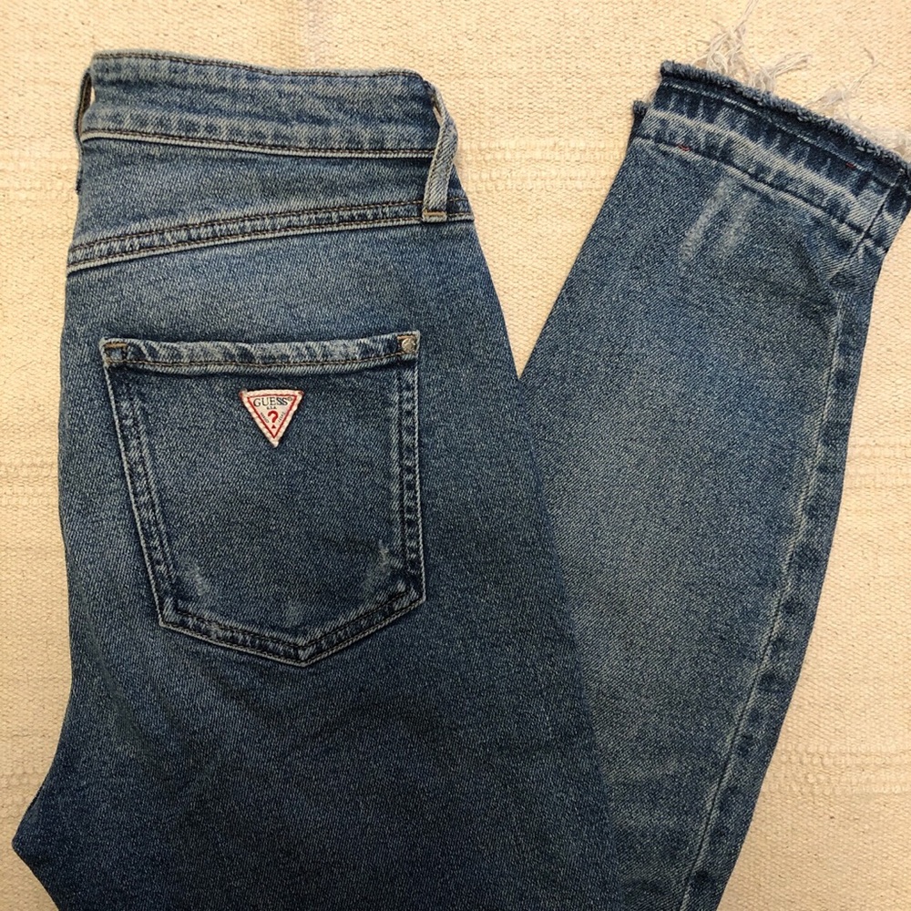 Guess high rise jeans size 26